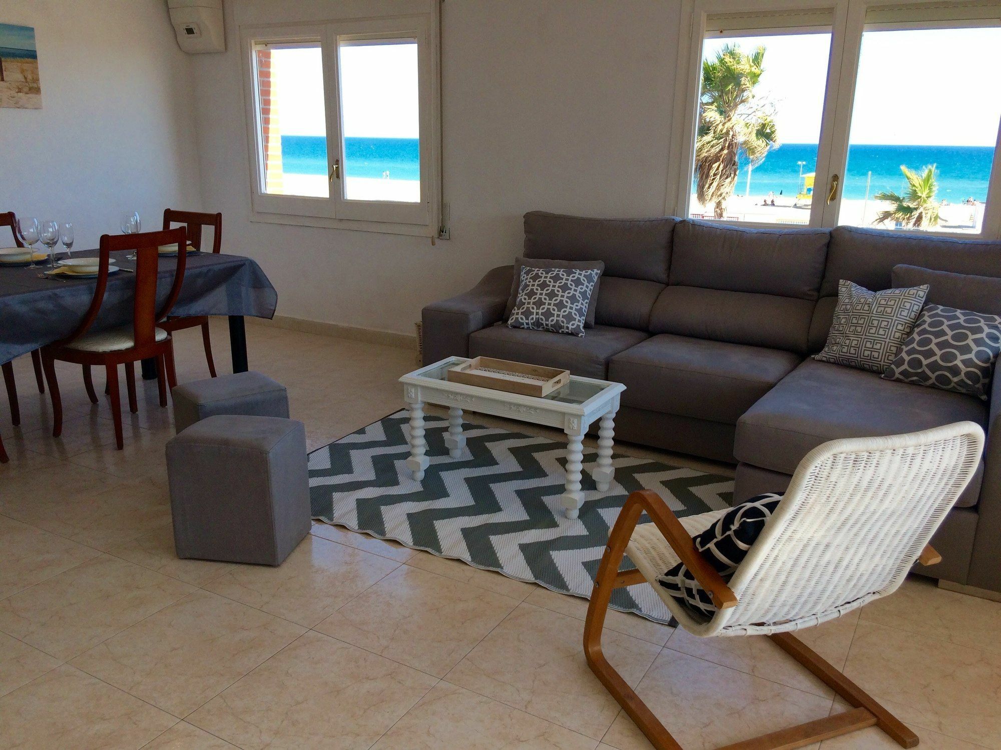 Ferienwohnung Calaluz Be My Guest Castelldefels Exterior foto