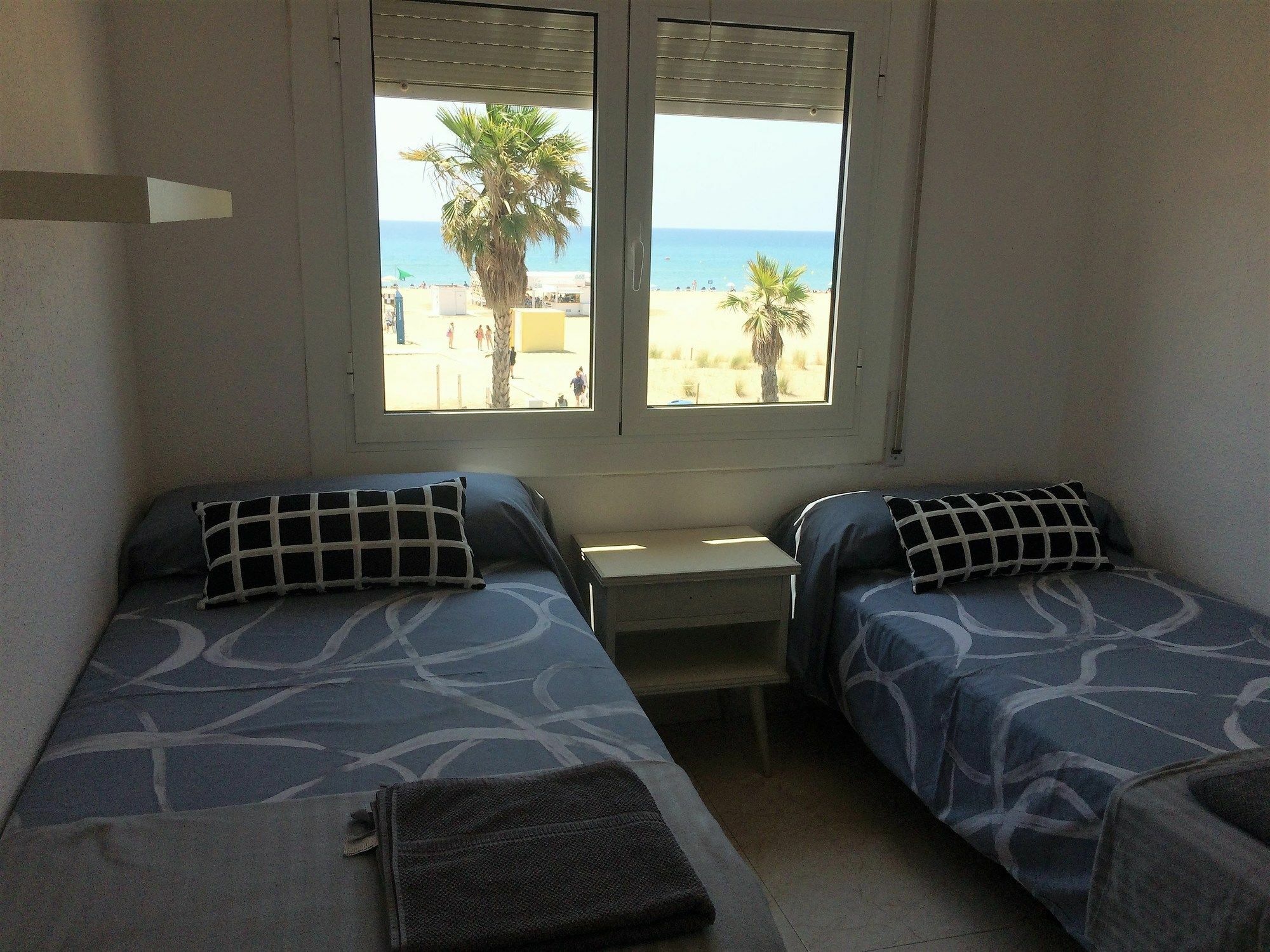 Ferienwohnung Calaluz Be My Guest Castelldefels Exterior foto
